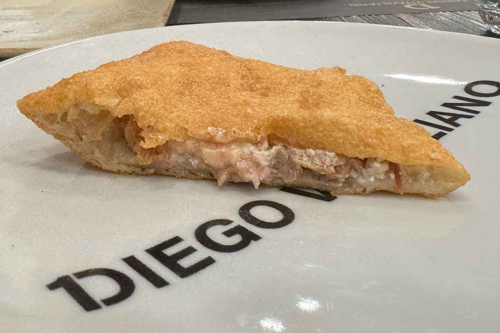 la pizza fritta di Diego Vitagliano nella sfida con Carlo Sammarco