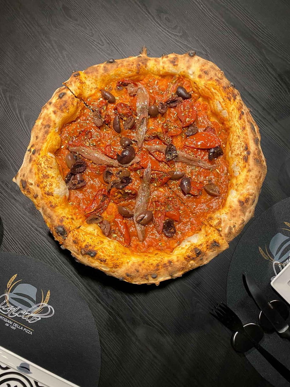 Campionato della Pizza 2025 Ottavi di Finale: Lioniello sfida Concettina ai Tre Santi. La Marinara dei Signori di Lioniello