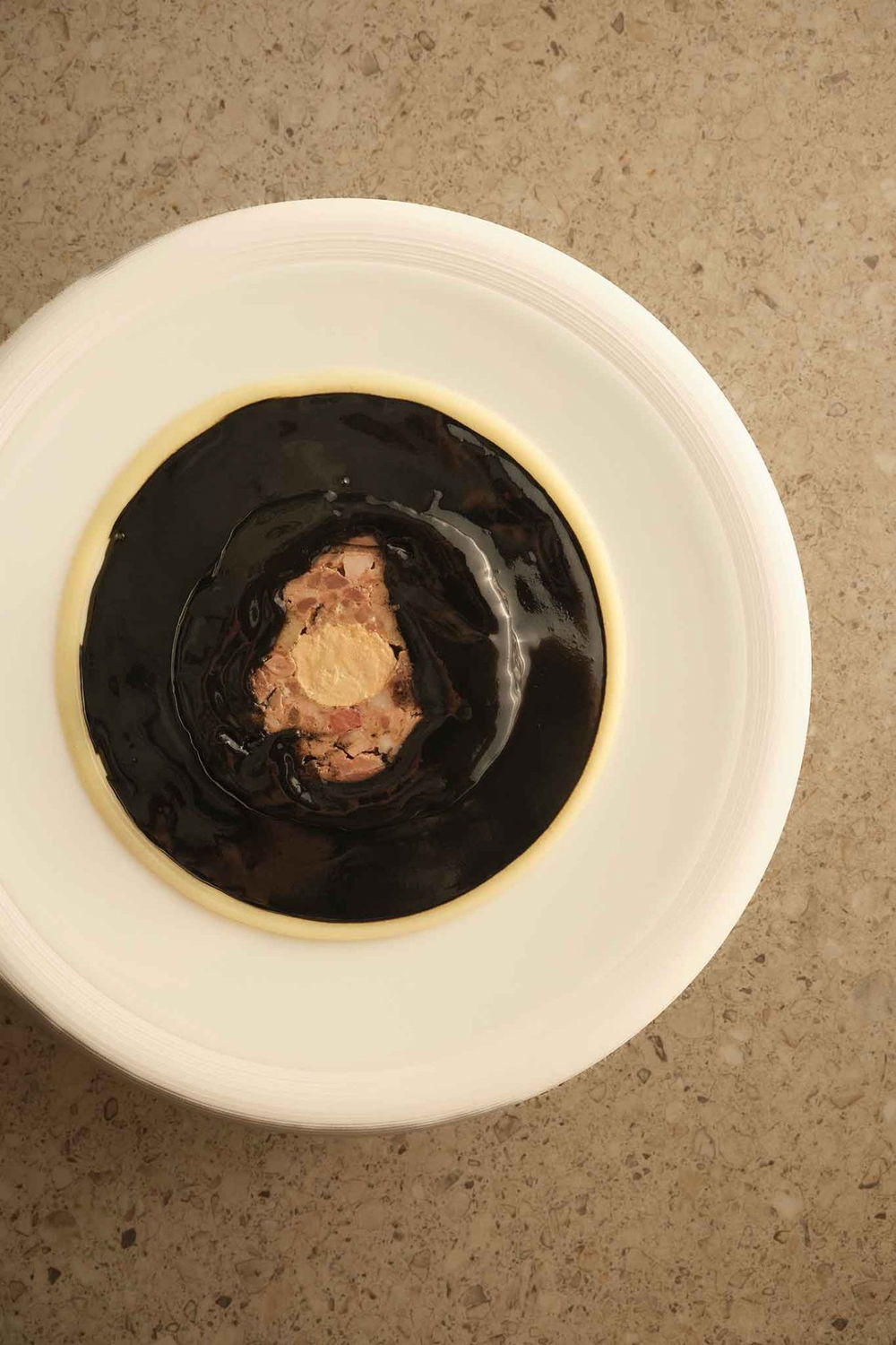 la lepre à la royale del George Restaurant al Grand Hotel Parker's di Napoli