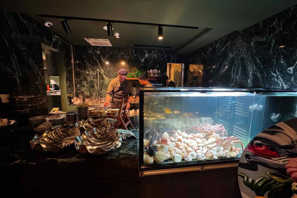 sea signora milano ristorante acquario banco pesce