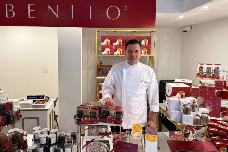 Benito a Napoli per scoprire la pasticceria di Casal di Principe