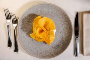 Carpaccio di zucca violina, ricetta per Halloween da Firenze