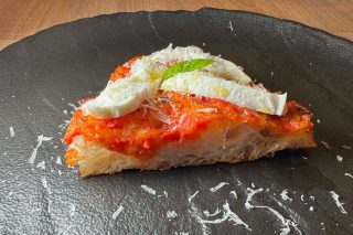 Concetto Partenopeo, pizzeria che cerca il crunch a Castellammare