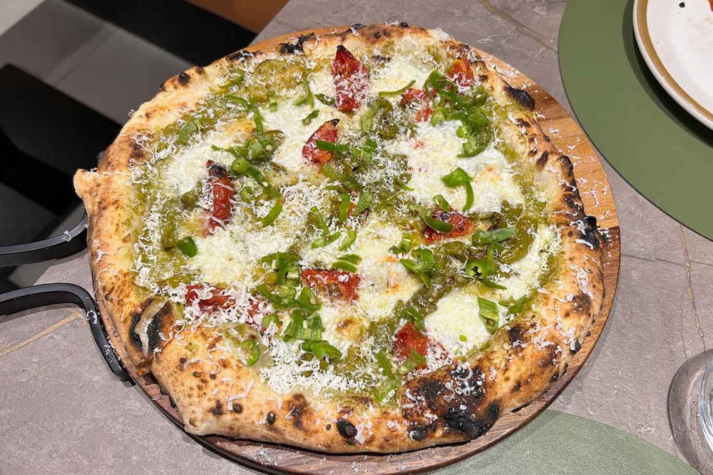 la pizza Ciummariello della pizzeria Decimo Scalo nella sfida con Il Segreto di Pulcinella a Montesarchio