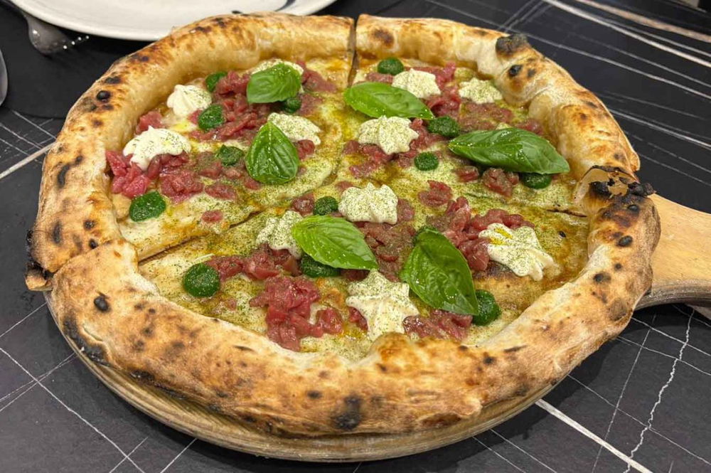 la pizza Quasi una tagliata della pizzeria Il Segreto di Pulcinella a Montesarchio nella sfida contro Decimo Scalo
