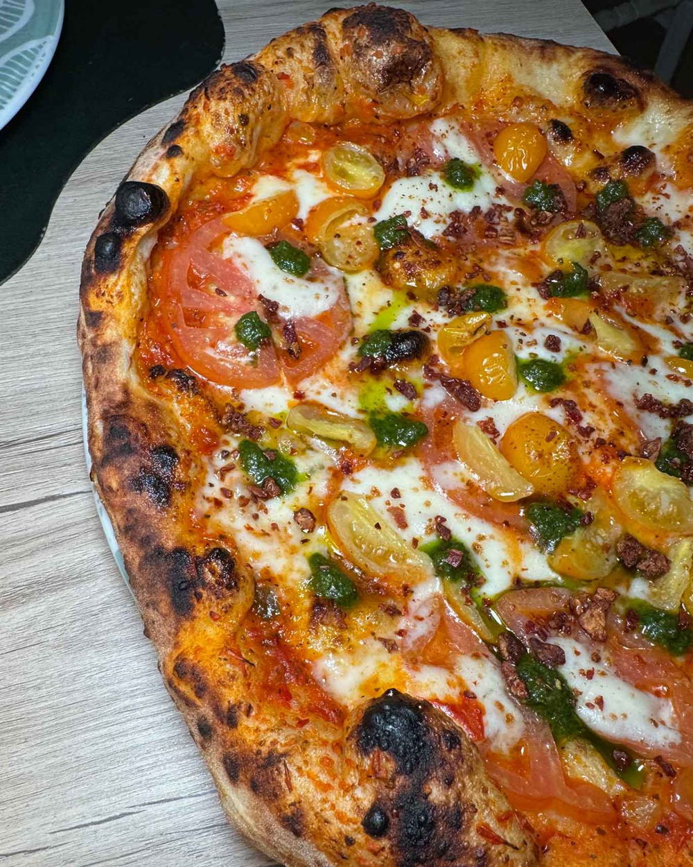 la pizza Tramonti della Bottega Bruner nella sfida con Pepe in Grani