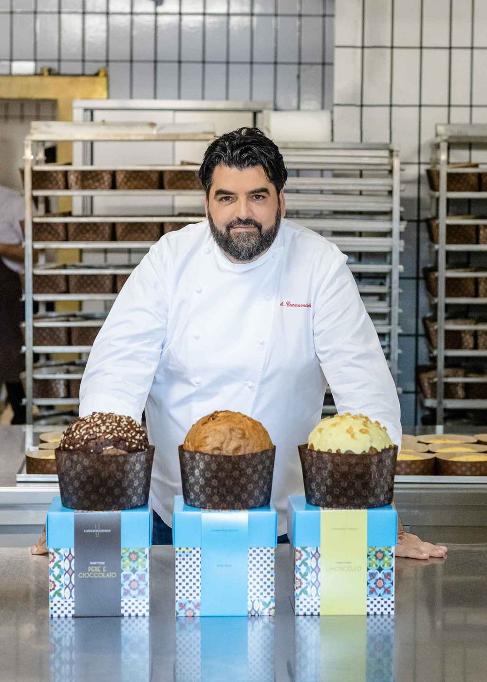 panettoni del Natale 2025 degli chef dei ristoranti stella Michelin: Antonino Cannavacciuolo