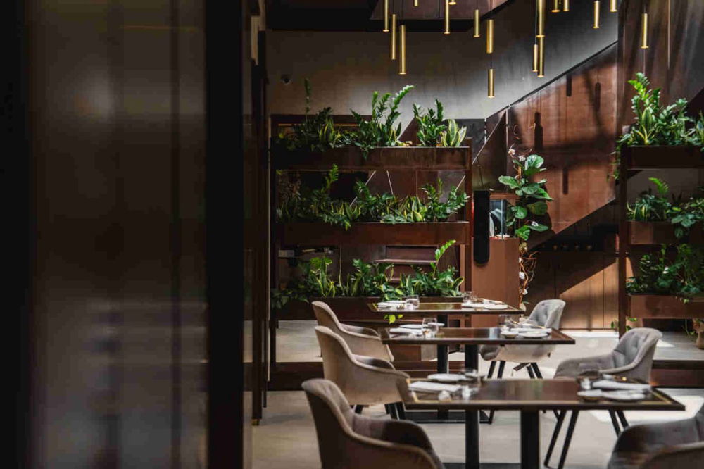 La sala del Cortile Spirito Santo a Siracusa, una stella Michelin