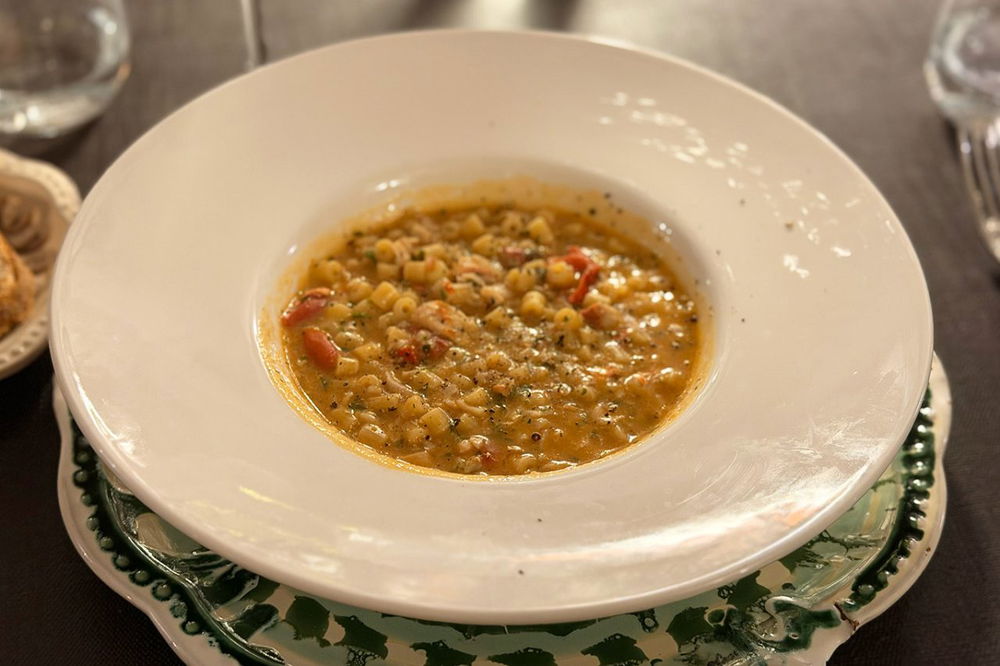 Tubetto risottato con triglia del ristorante ArteCibo del Leonardo Trulli Resort a Locorotondo in Puglia