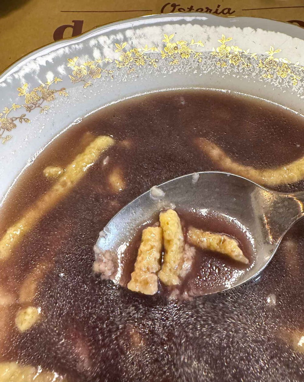 sbrofadei pasta in brodo e vino
