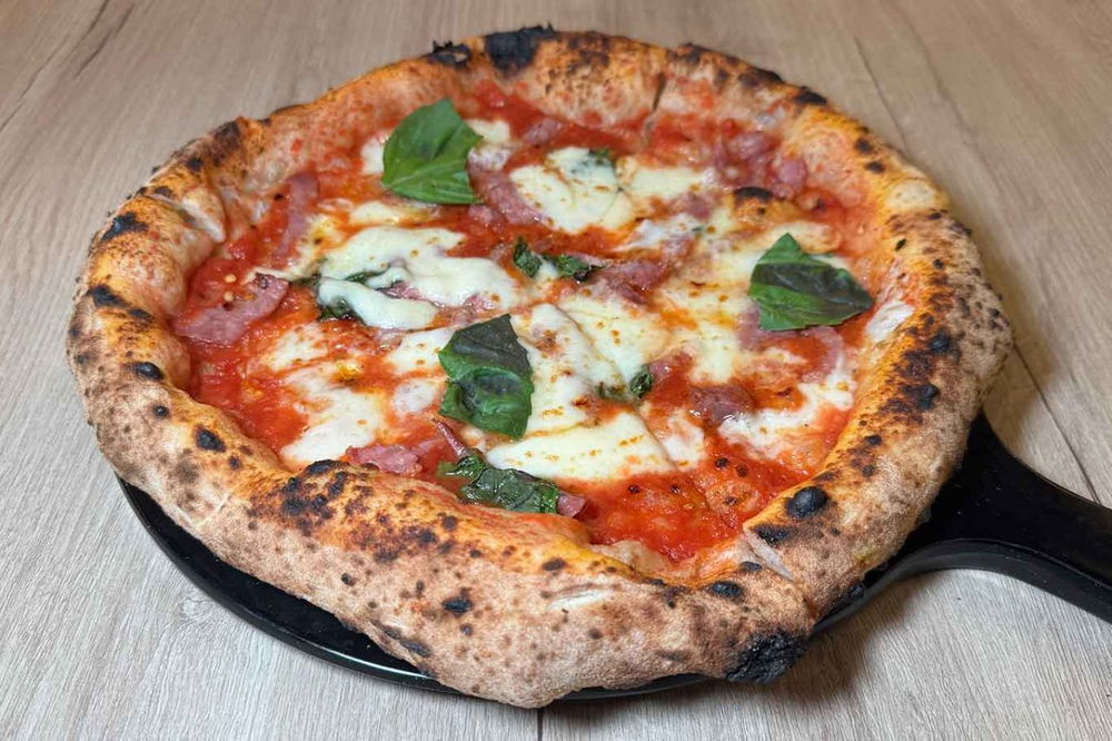 la pizza Diavola della pizzeria Carlo Sammarco 2.0 ad Aversa nella sfida con Sasà Martucci