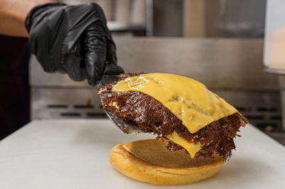 Smash hamburger portoghesi a Milano, come sono