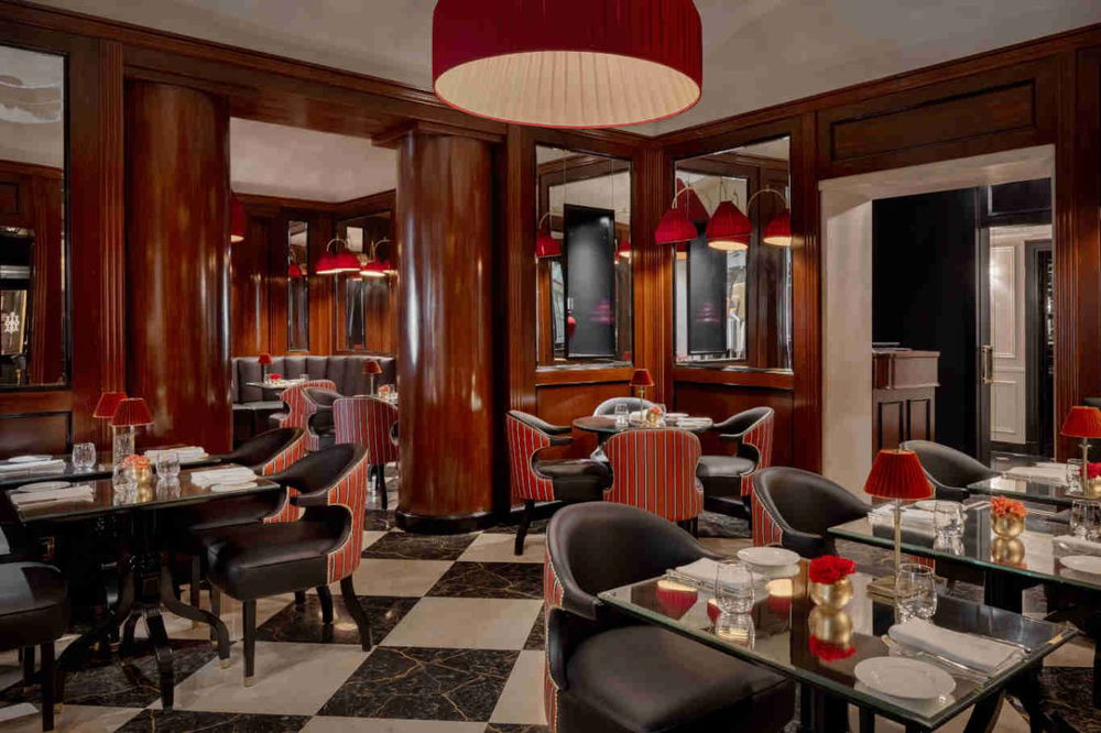 La bella sala interna di Cafè Romano