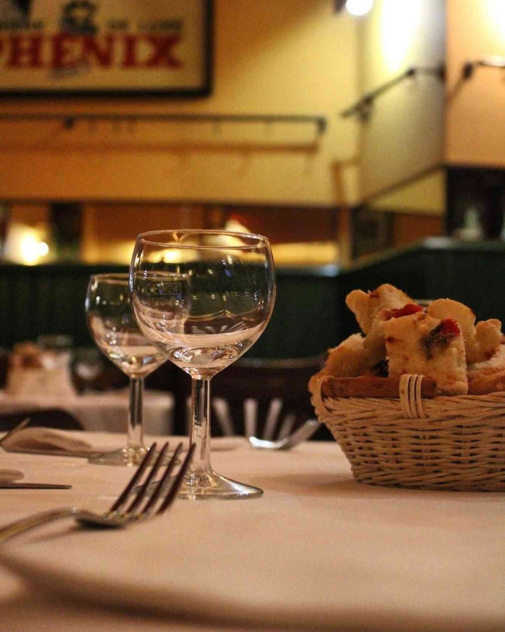 la libera milano tavolo italo manca