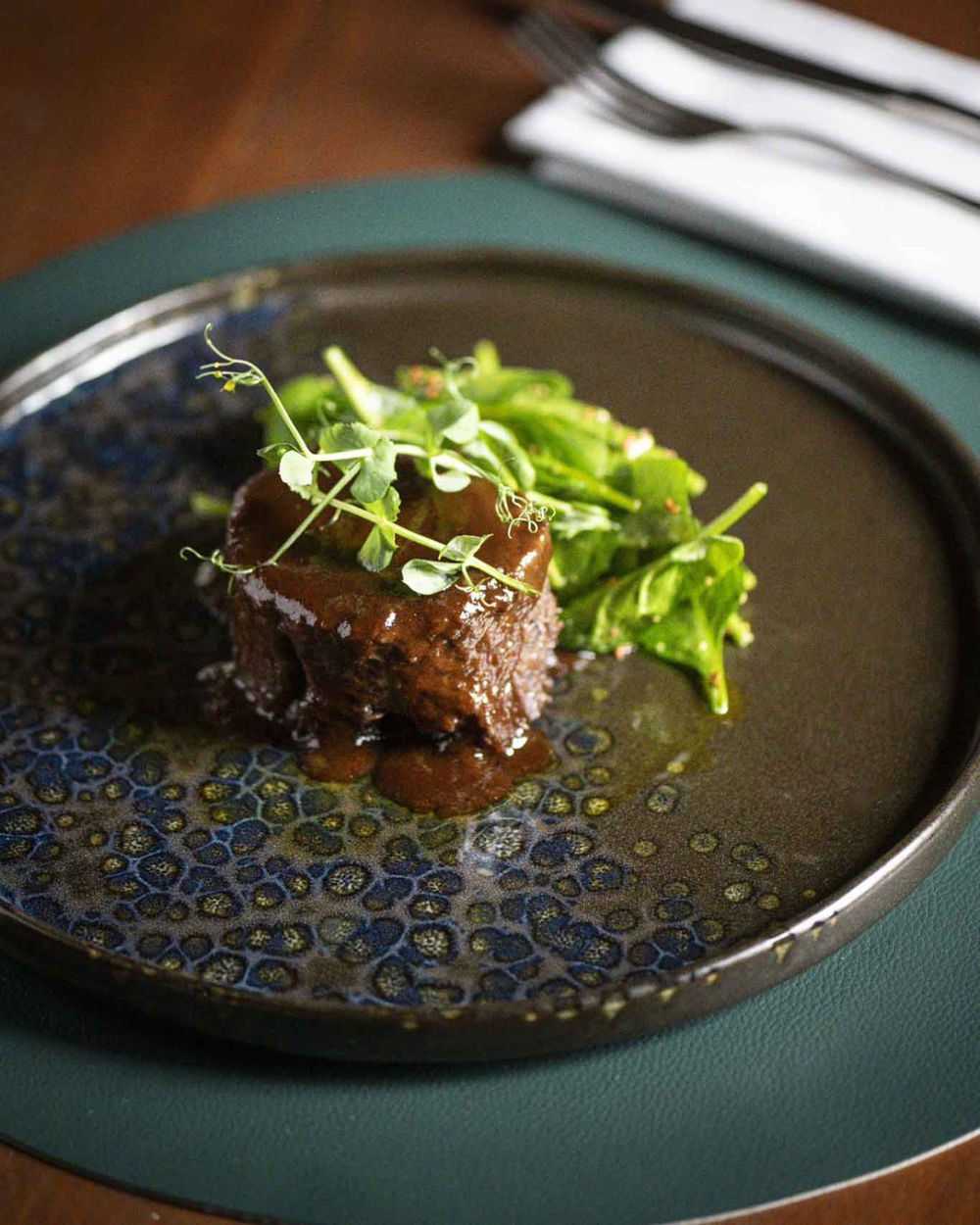 la guancia di vitello dell'osteria Spontaneo a Cella Monte nel Basso Monferrato