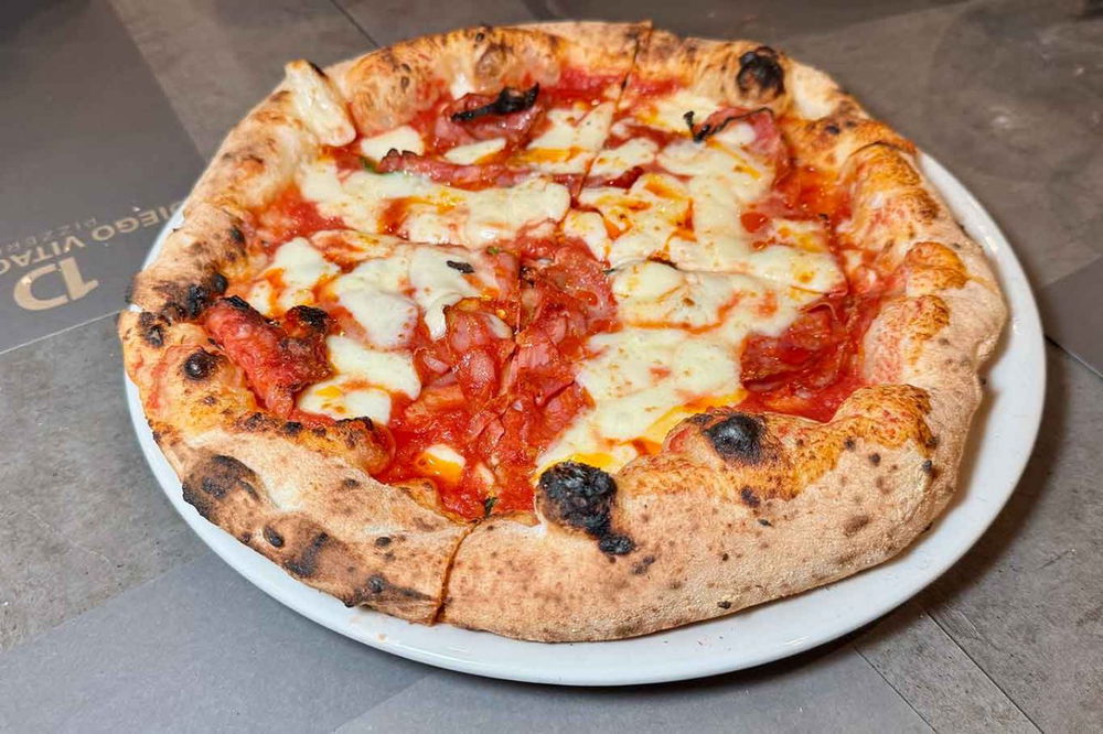 la pizza diavola della pizzeria Diego Vitagliano Roma in via Chiana 
