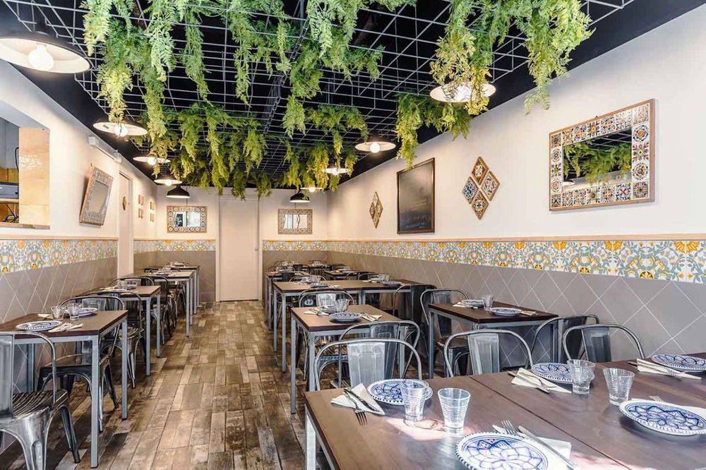 la sala della pizzeria Fiori di Zucca a Roma