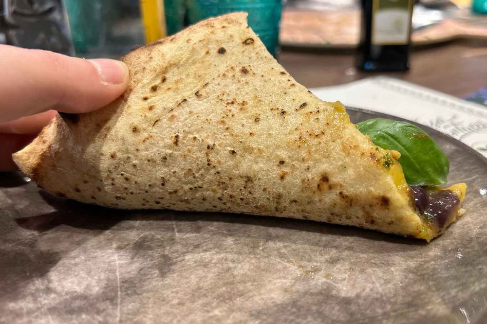 la pizza Ammiraglia di Sasà Martucci alla Finale del Campionato della Pizza 2025