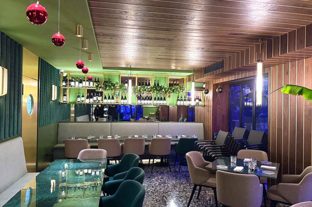 la sala del ristorante Gioia Cucina di Terra a Salerno