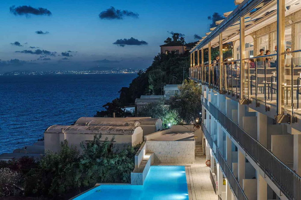 la terrazza del ristorante Vistamare all'Hotel Mary a Vico Equense