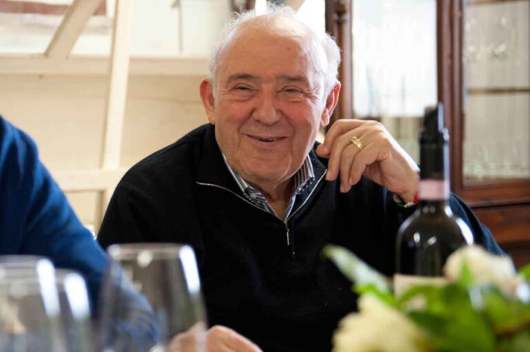 Addio a Arnaldo Caprai, famoso per il vino Sagrantino di Montefalco