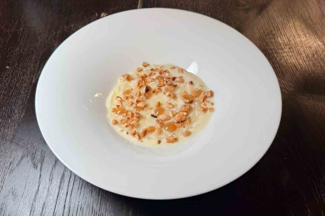il risotto di Antonio Autiero alle Cene Stellari al ristorante Deschevaliers hotel de Bonart a Napoli