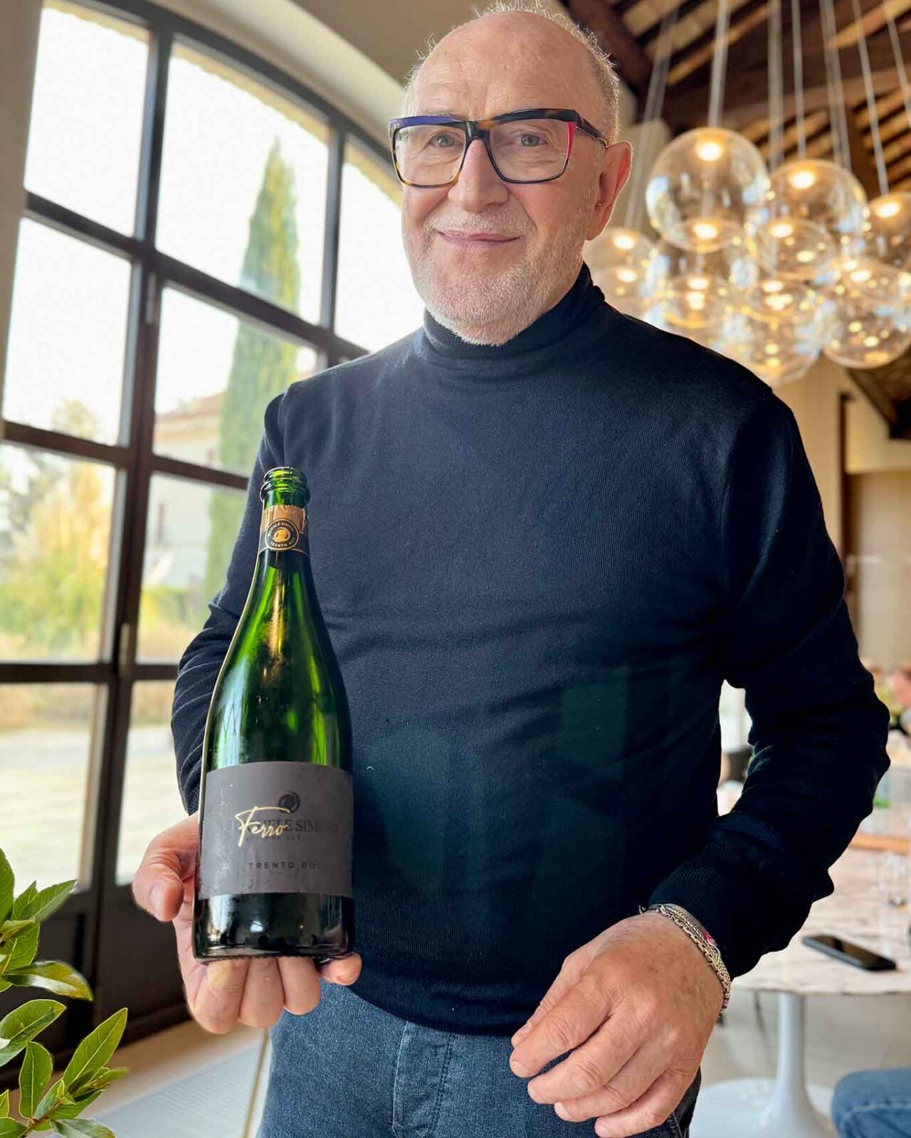 Daniele Zunica nel ristorante a Villa Corallo a Sant'Omero in Abruzzo