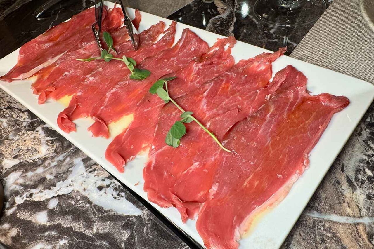 il carpaccio della braceria bistrot Donato il Macellaio a Salerno
