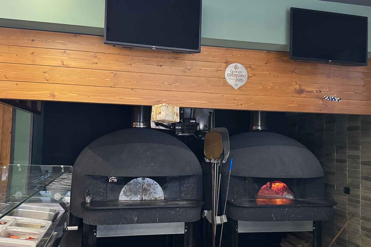 i forni della pizzeria Jolly di Gennaro Catapano a Palma Campania 
