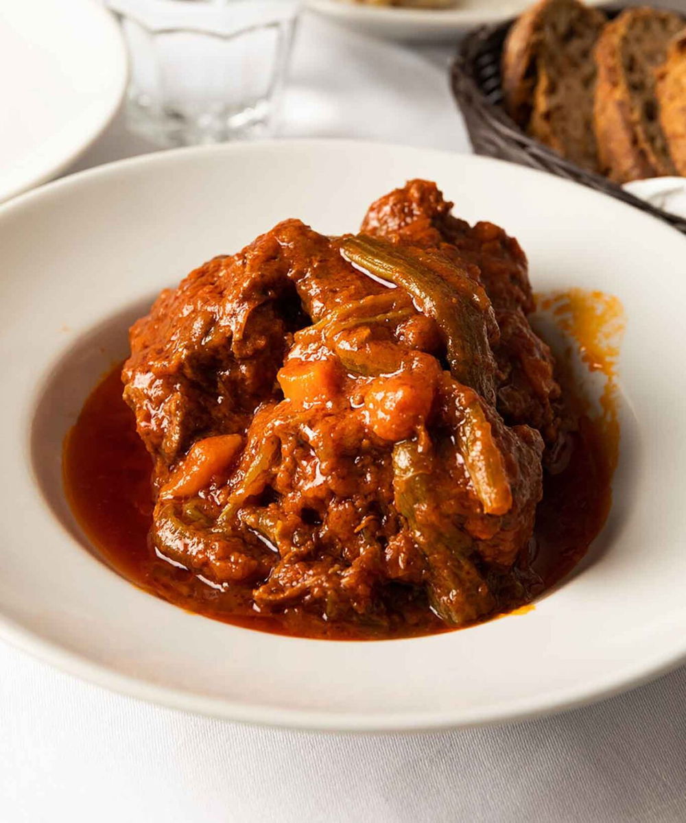 la coda alla vaccinara del ristorante Flavio al Velavevodetto a Roma Testaccio