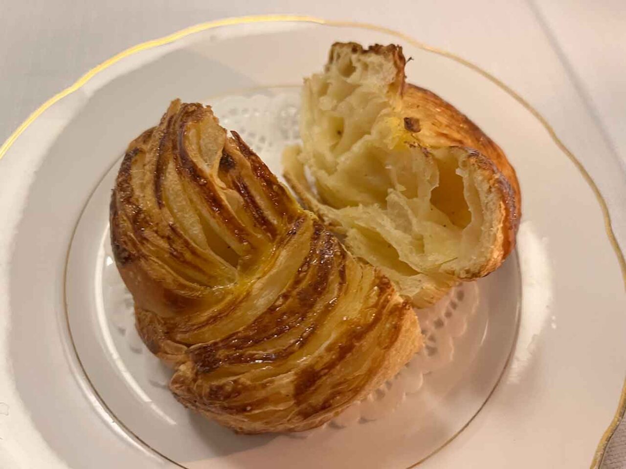 il pan brioche al pecorino del ristorante Luce a Perugia 