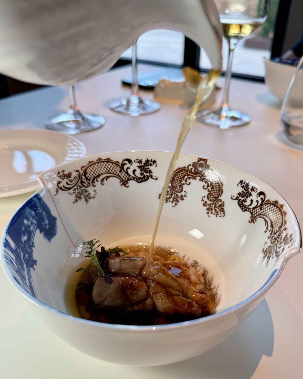 animelle e brodo del ristorante Zunica 1880 a Villa Corallo a Sant'Omero in Abruzzo