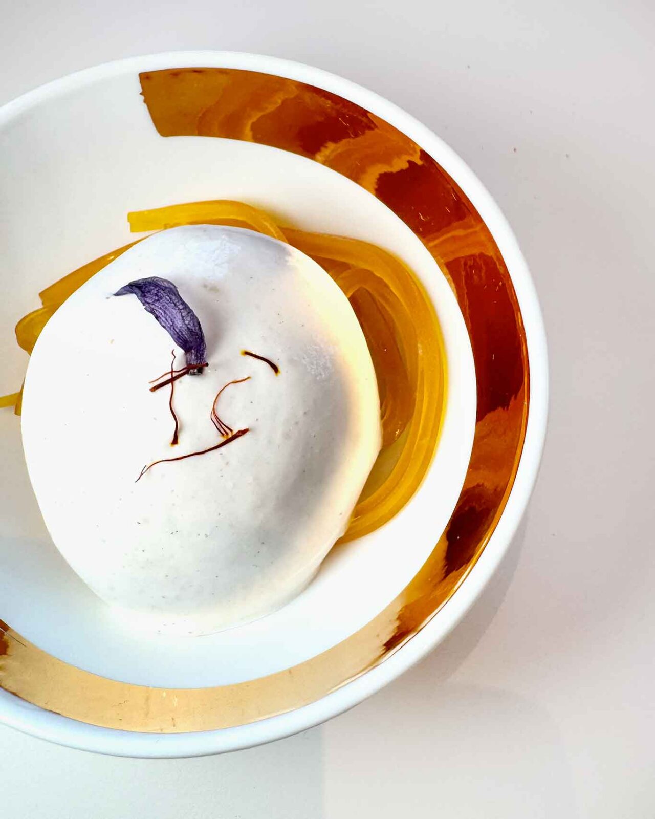 chitarra di zafferano al ristorante Zunica 1880 a Villa Corallo a Sant'Omero in Abruzzo