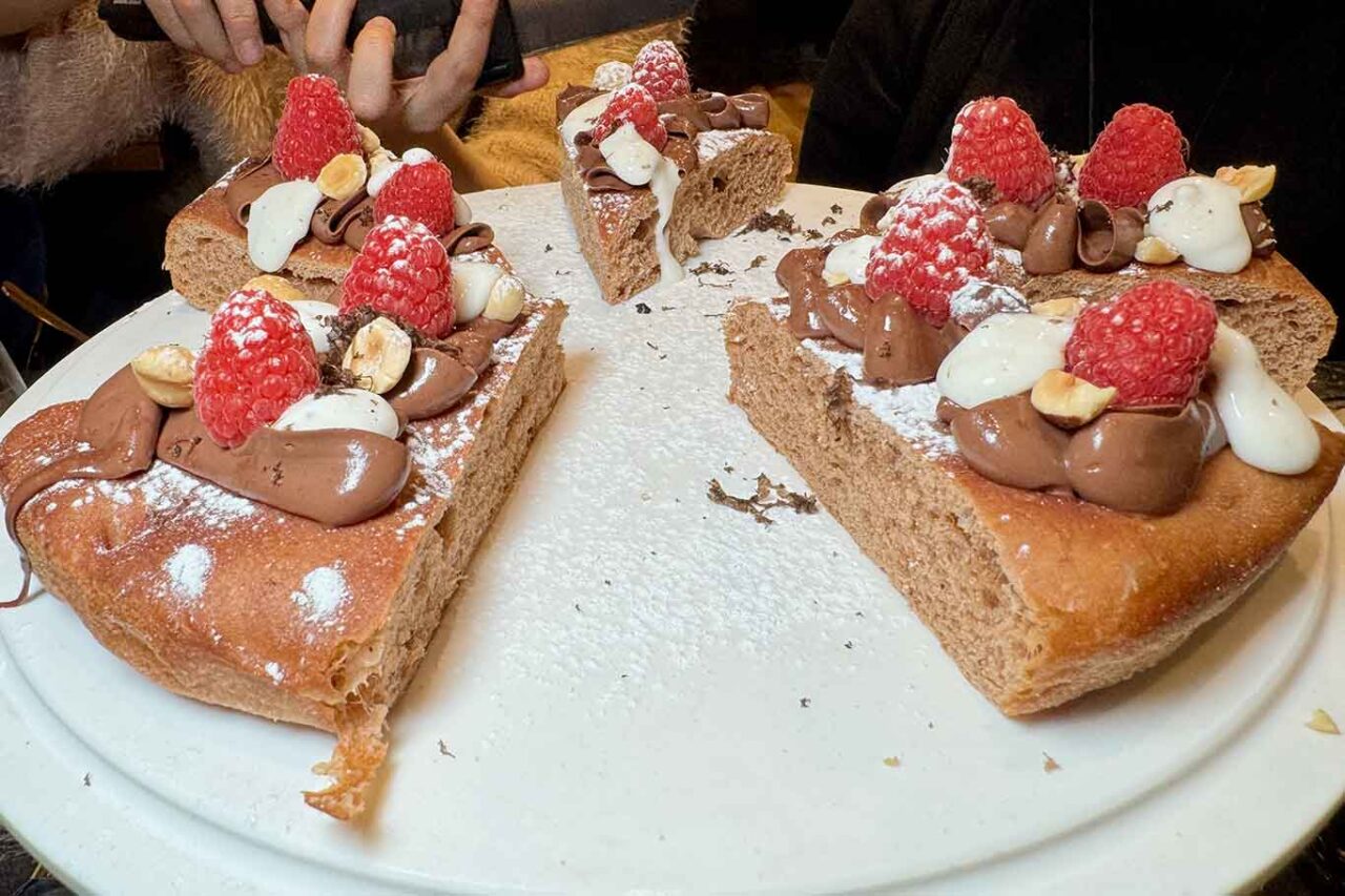 la pizza di Marco Manzi con il cremoso di bufala