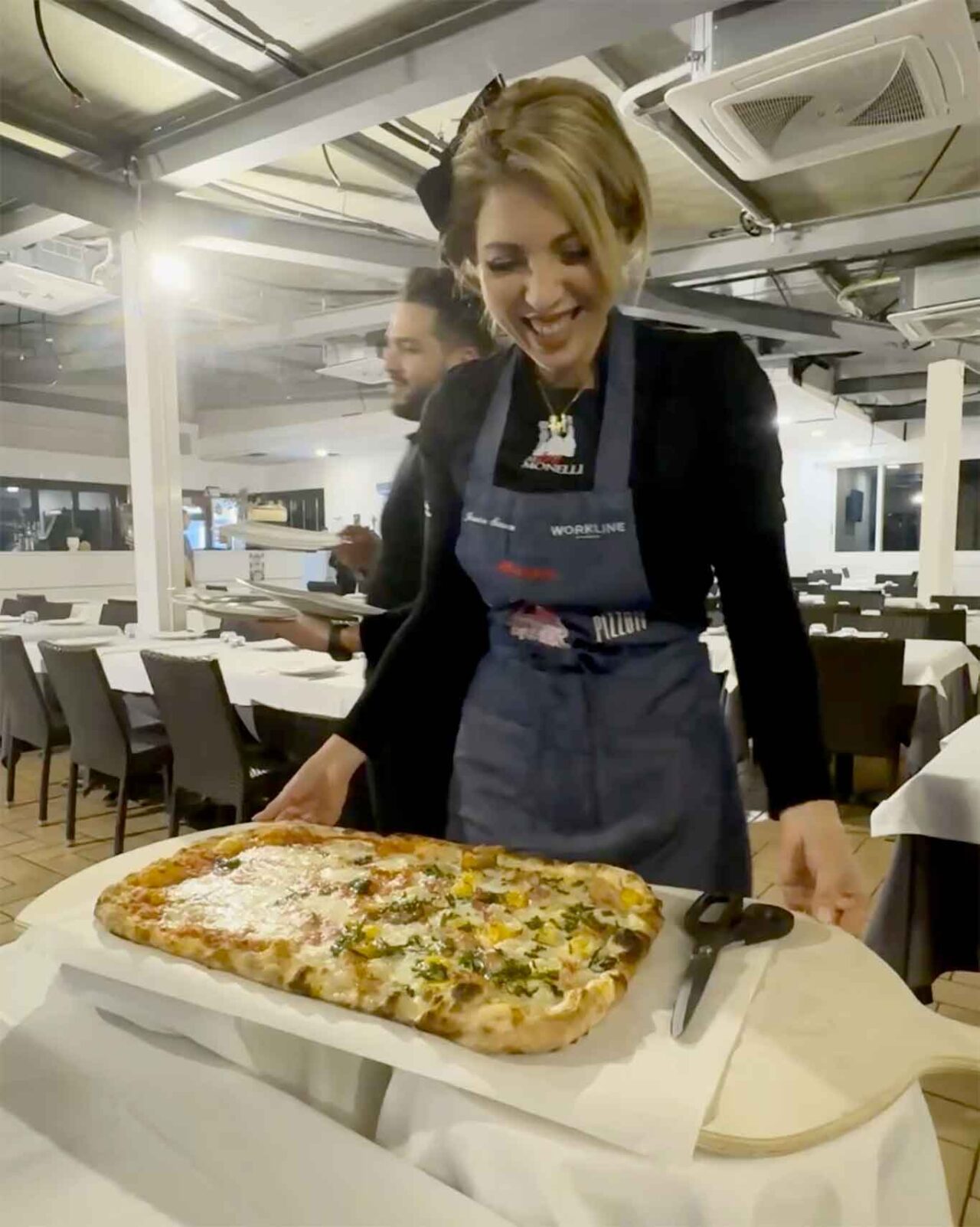 la pizza chilo della pizzeria Ai Tre Monelli ad Angri