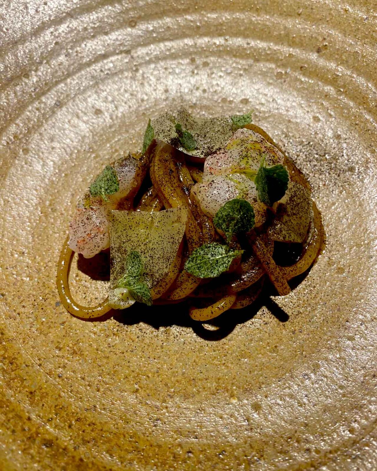 spaghettone con carciofi alla matticella del ristorante Acquolina a Roma