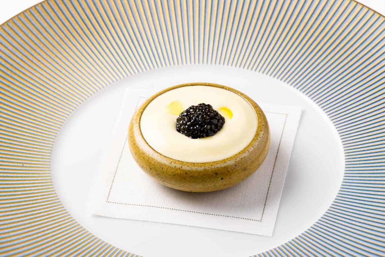 Riccio di mare del ristorante Il Luogo Aimo e Nadia a Milano