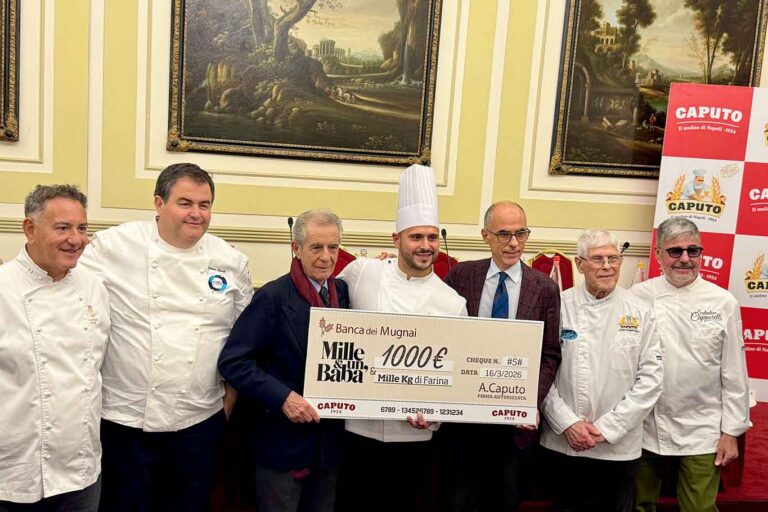 Migliore babà 2026: Salvatore Catapano vince il contest con il fiore