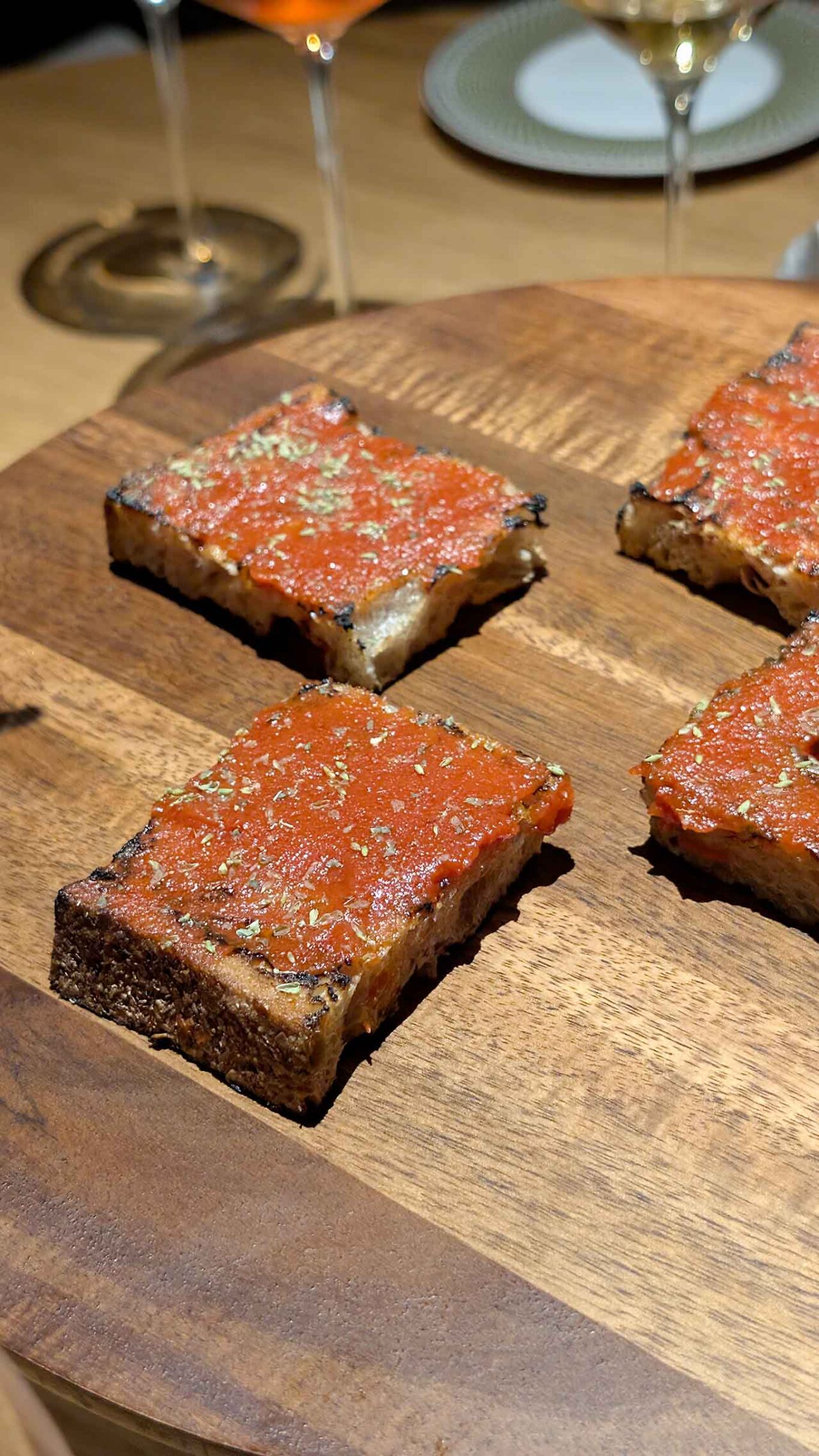 cena con Jessica Rosval Al Gatto Verde e Davide Guidara I Tenerumi: datterino concentrato e insalata di pomodoro