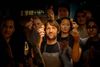 René Redzepi si dimette dal Noma: “le scuse non bastano”