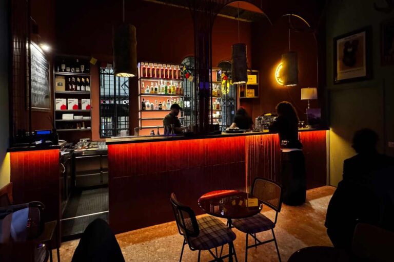 Cosa si mangia e beve all’Après Ski, temporary al Dazio di Milano