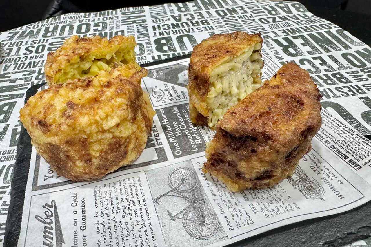 le frittatine di pasta della pizzeria Antonio Moschino a Frattamaggiore 