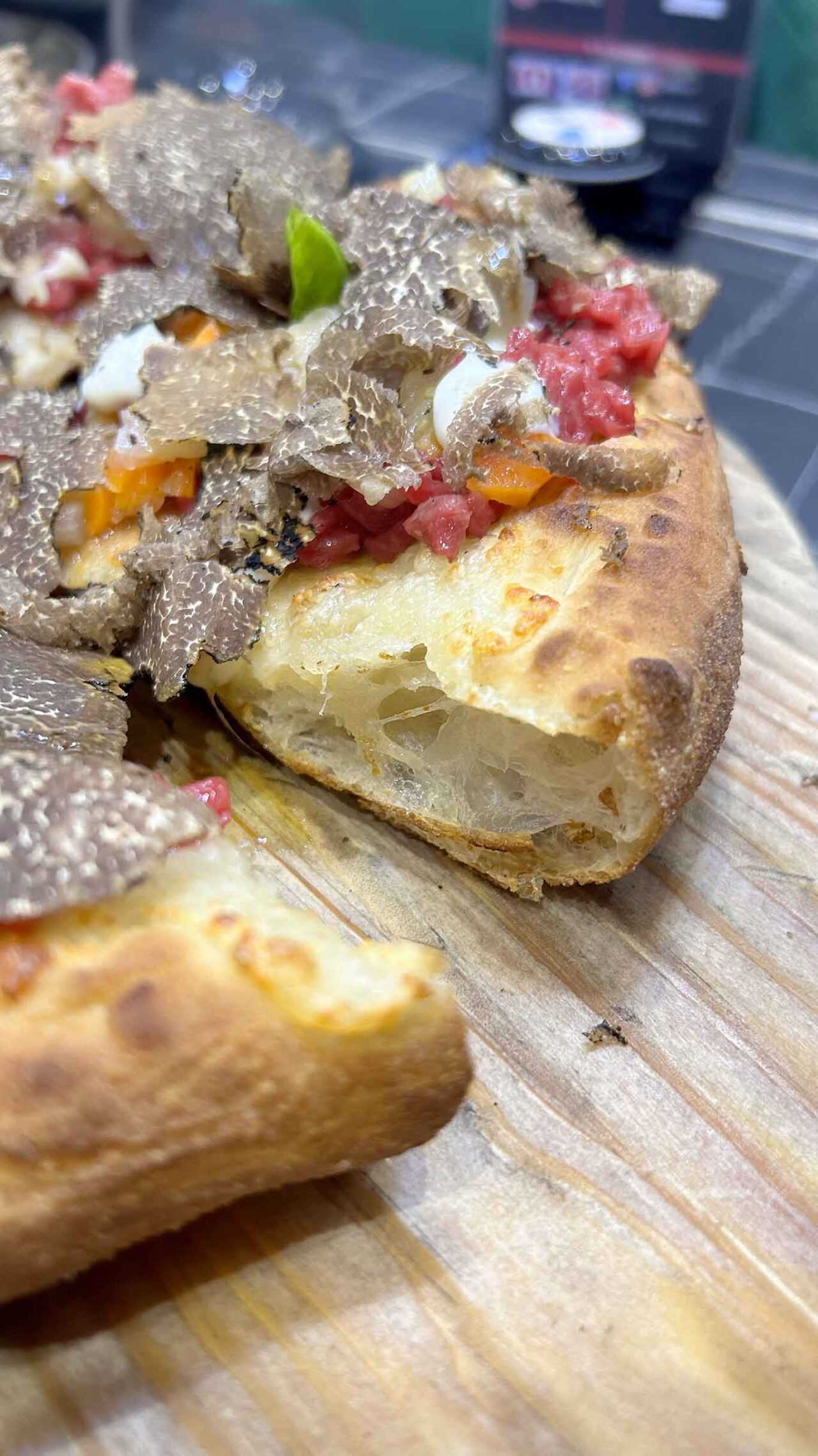 la struttura della montanara del Sannio & Tartufo della pizzeria Il Segreto di Pulcinella a Montesarchio al Campionato della Pizza 2026