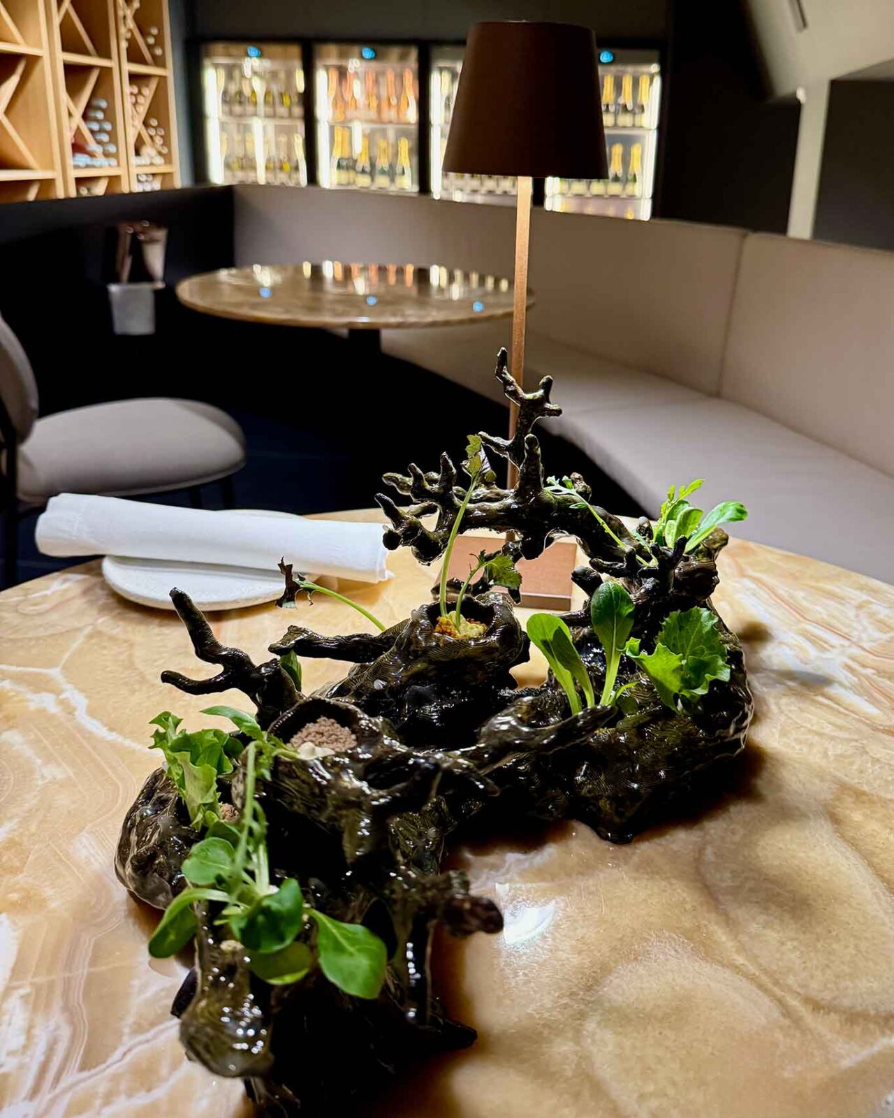 aperitivo nella cantina del ristorante Cinque Foglie a Battipaglia 