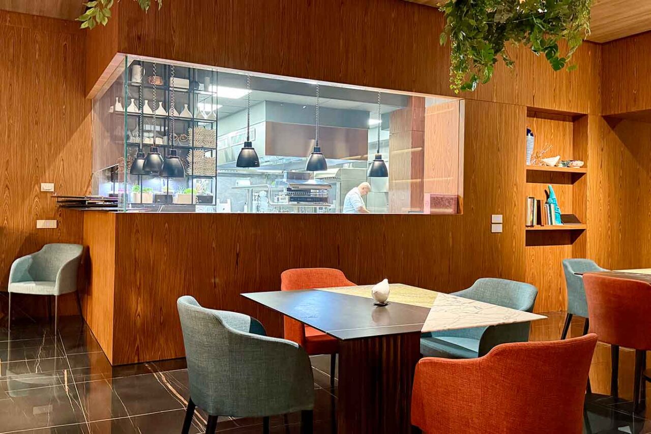 la nuova cucina del ristorante Cinque Foglie a Battipaglia 