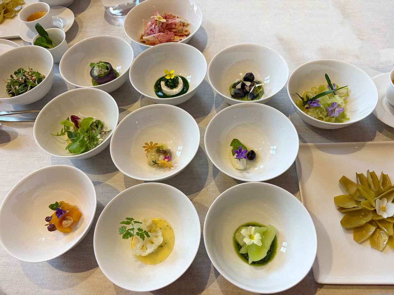 antipasto piemontese del ristorante tre stelle Michelin Piazza Duomo di Enrico Crippa ad Alba 