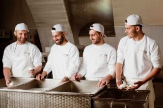 Burrata di Andria, il caseificio Olanda che ha una storia di famiglia