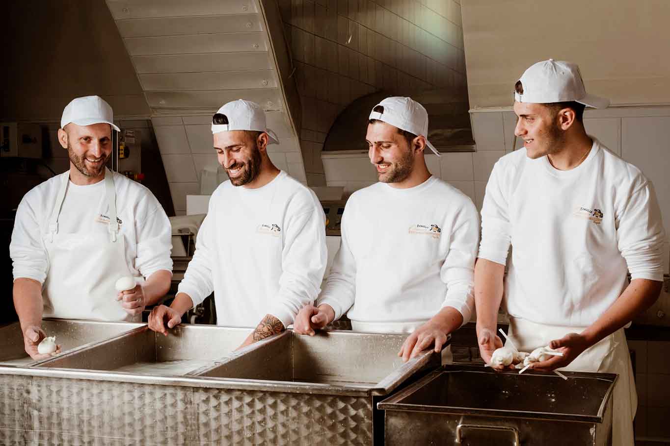 Burrata di Andria, il caseificio Olanda che ha una storia di famiglia