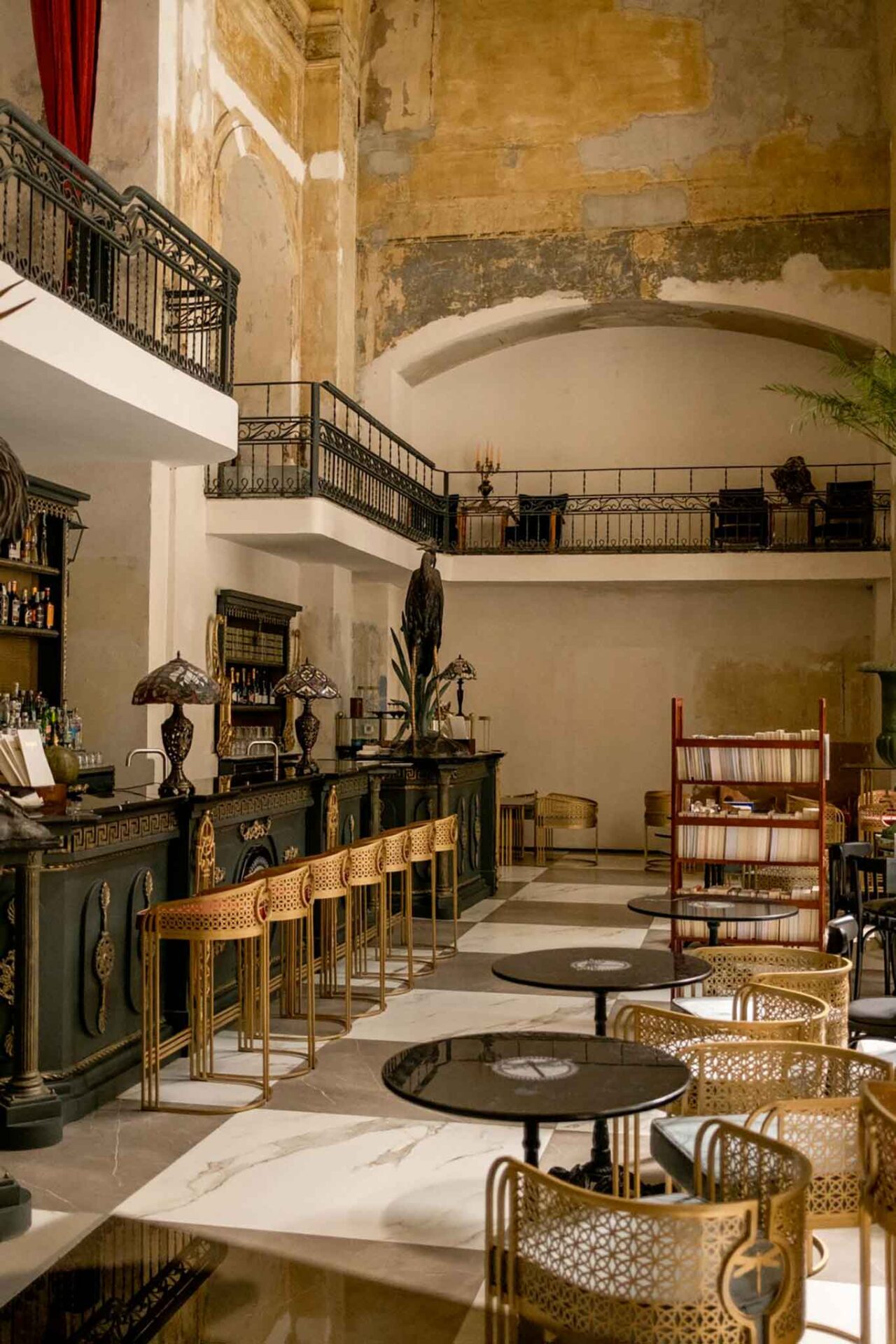 Scotto Jonno a Napoli aperto da Luca Iannuzzi