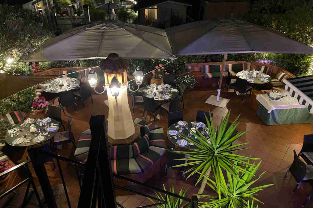 la terrazza dall'alto di Uliveto Roof Garden